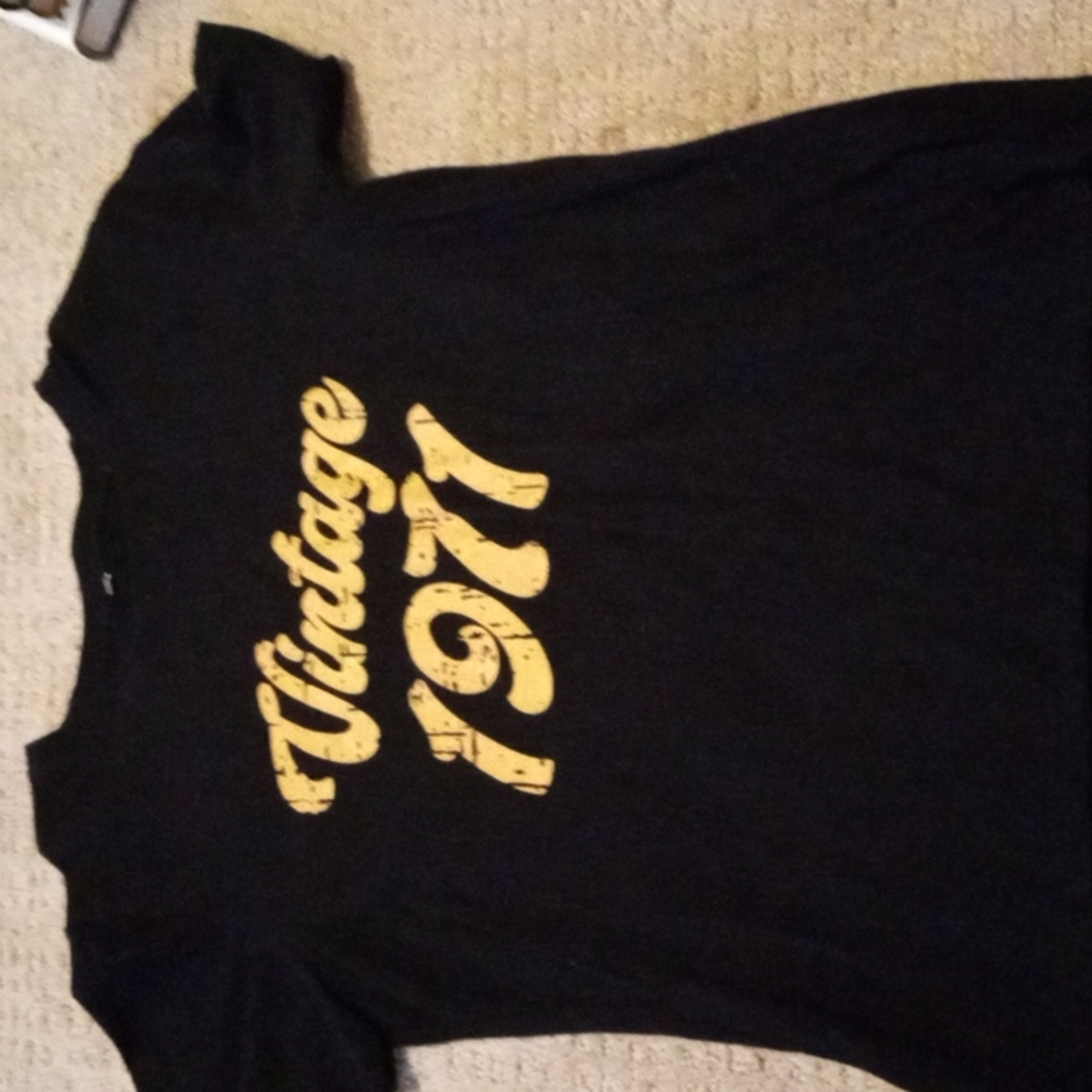 Vintage 1971 black tee